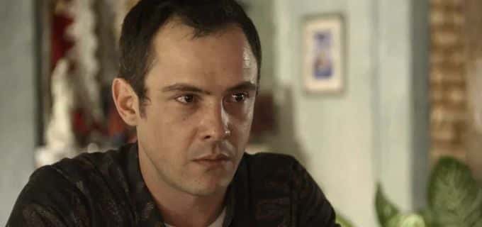 Gael descobre que Sophia é uma assassina (Foto: Reprodução)
