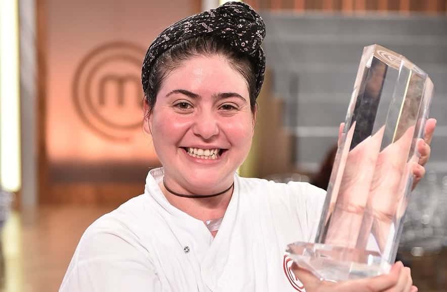Izabel está completamente diferente (Foto: Divulgação)