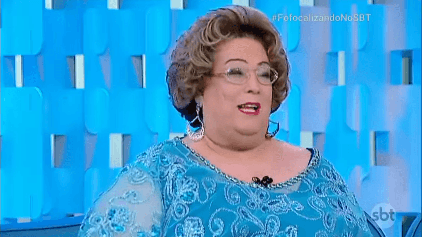 A apresentadora desencantou. (Foto: Reprodução/SBT)
