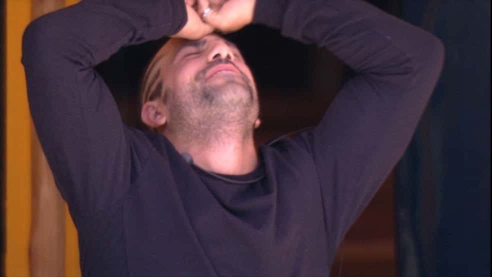 Kaysar assustado dom fãs.(Foto: Reprodução)
