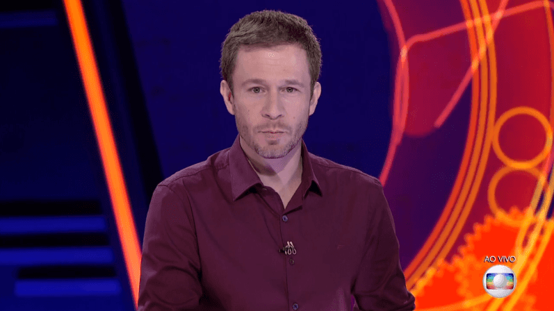 O apresentador Tiago Leifert no comando do BBB18 (Foto: Reprodução/Globo)
