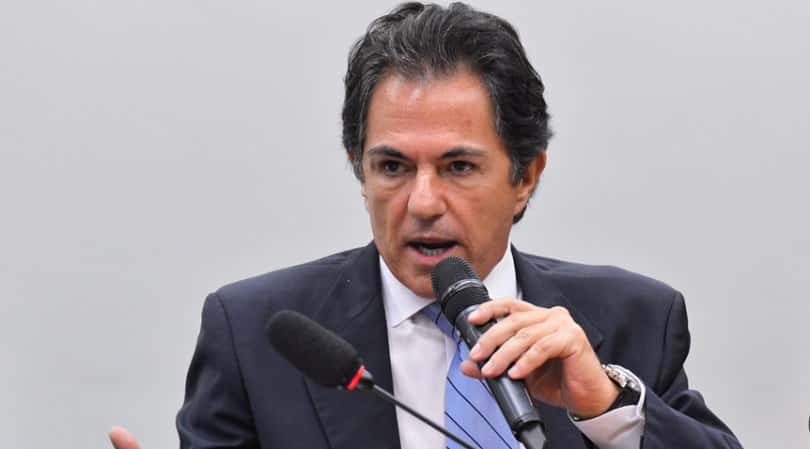 augusto-mendonca-dinheiro-fora