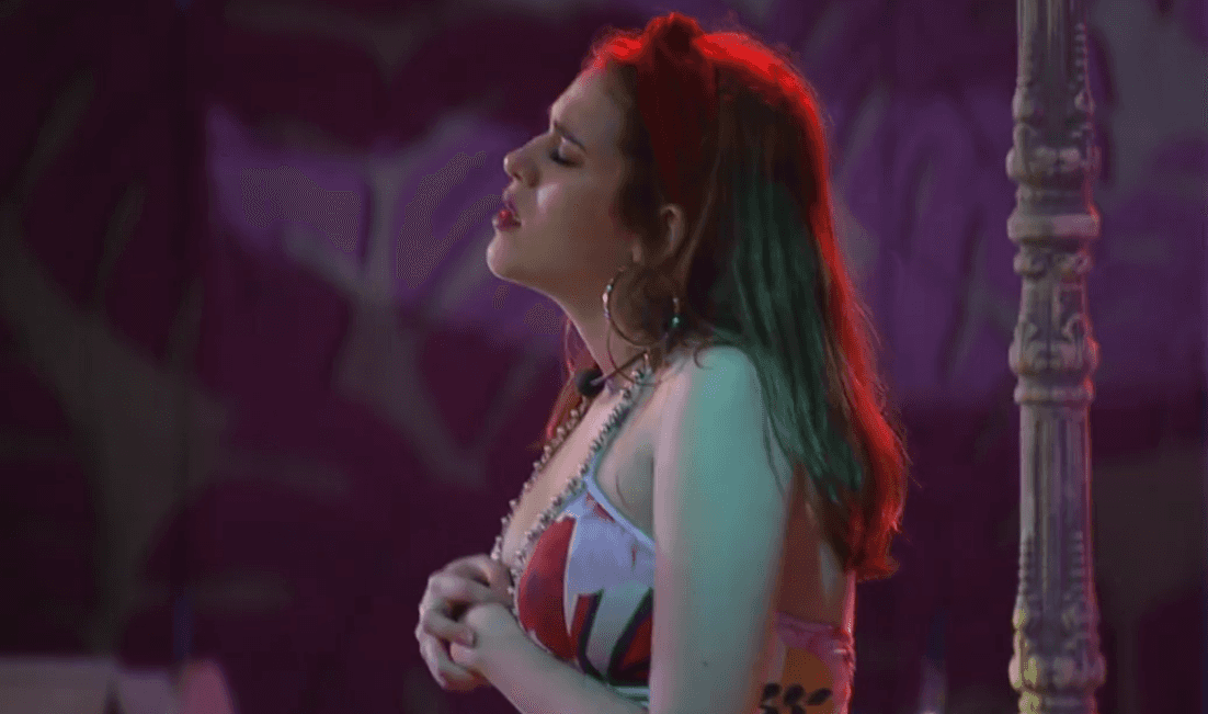 Ana Clara perdeu artigo religioso importante no BBB18 (Foto: Reprodução)
