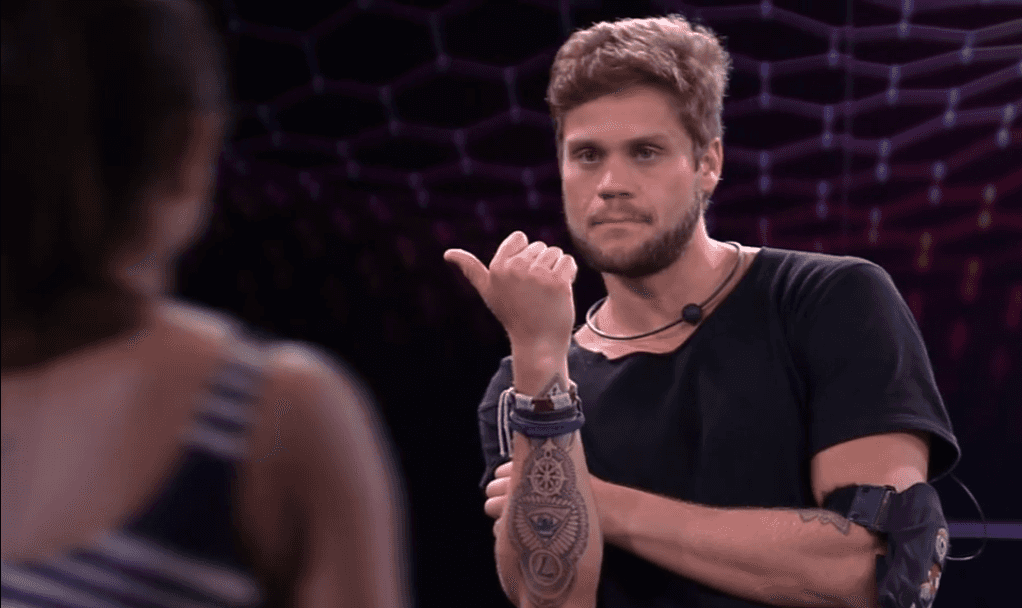 Breno falou sobre Jaqueline (Foto: Reprodução)