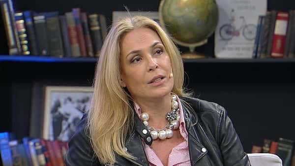 A atriz Carolina Ferraz (Foto: Divulgação/RedeTV)