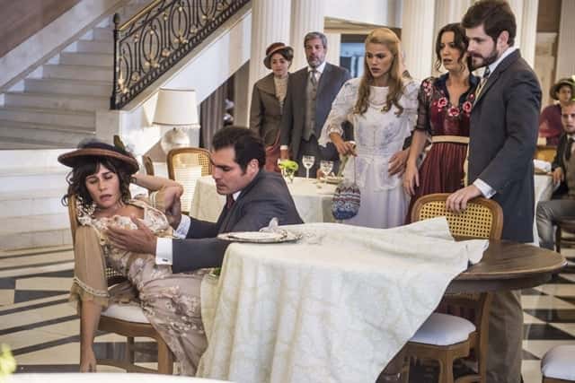 Susana (Alessandra Negrini) e Darcy (Thiago Lacerda) em cena de Orgulho e Paixão (Foto: Globo/Mauricio Fidalgo)