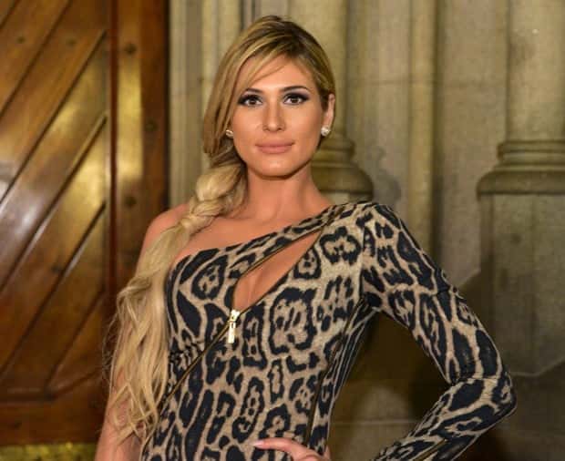 Lívia Andrade no casamento de Lexa e Guimê (Foto: Reprodução)