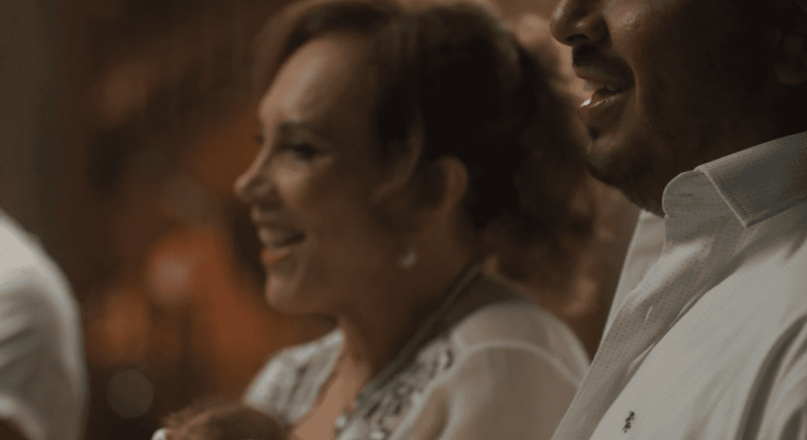 Mãe de Beto Falcão em Segundo Sol (Foto: Reprodução)