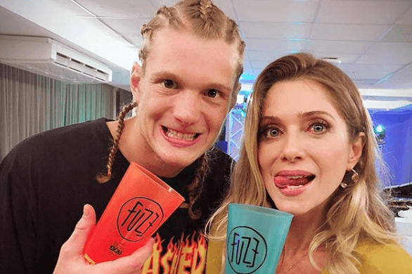 Letícia Spiller e o filho, Pedro. (Foto: Reprodução/Instagram)