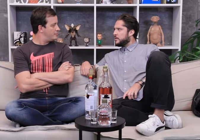 André Vasco foi entrevistado por Rafael Cortez (Foto: Reprodução/YouTube)