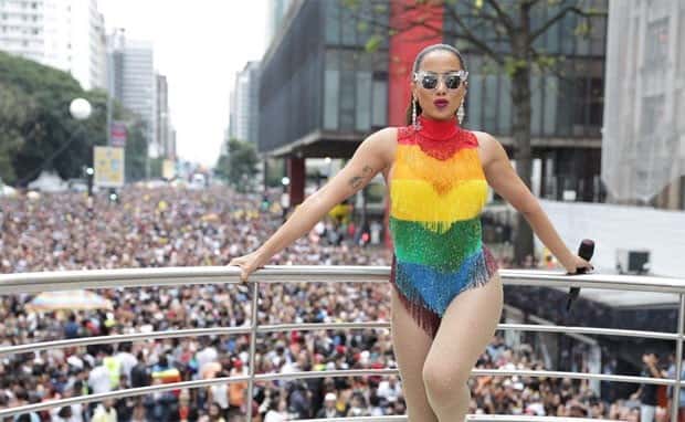 Anitta se apresenta na Parada LGBT (Foto: Felipe Panfili/Divulgação)