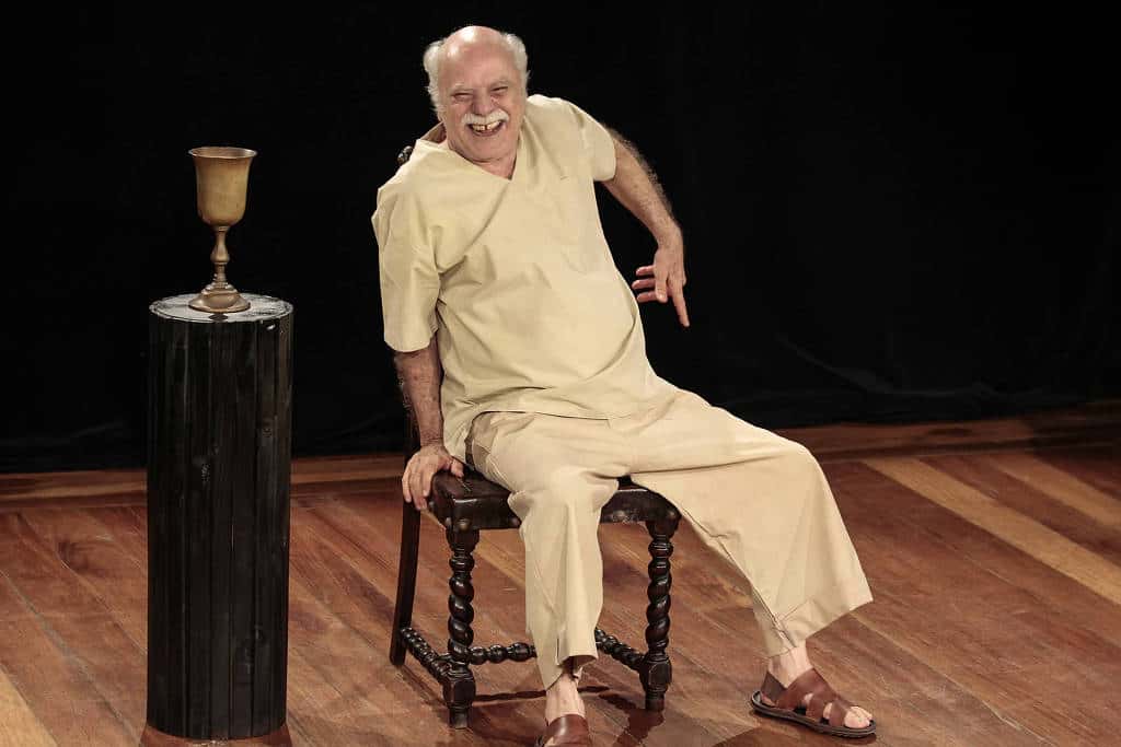 Tonico Pereira na peça o Julgamento de Sócrates (Foto: Divulgação)