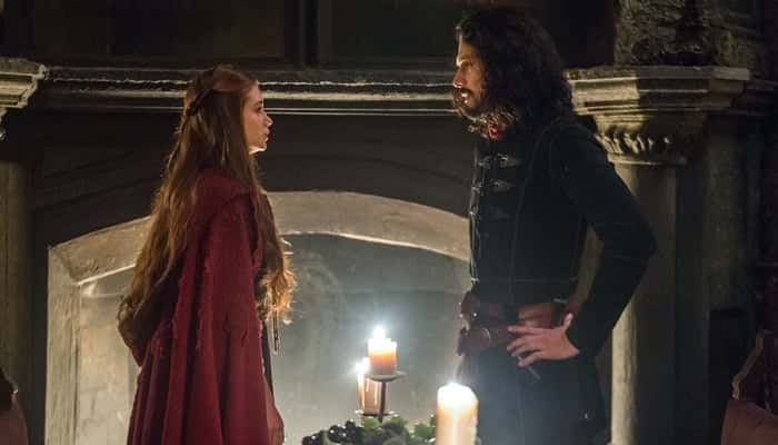 Amália (Marina Ruy Barbosa) e Afonso (Romulo Estrela) em cena de Deus Salve o Rei (Foto: Globo/Raquel Cunha)