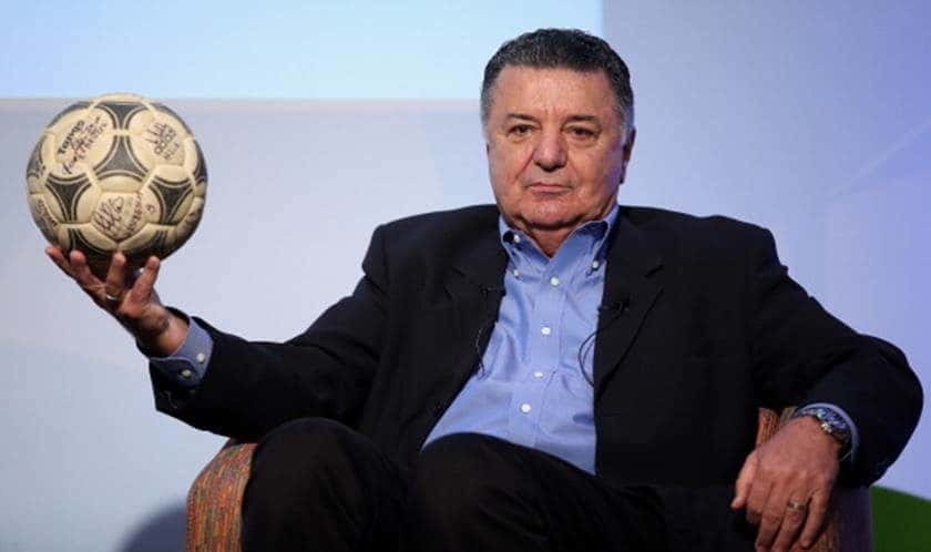Arnaldo Cezar Coelho fez sua última Copa na Globo Foto: Friedemann Vogel - FIFA/FIFA)