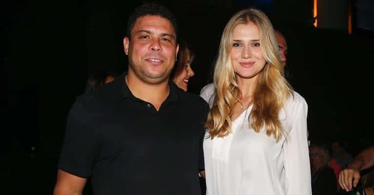 Ronaldo e a namorada, Celina Locks (Foto: Reprodução)