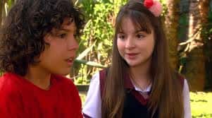 João (Igor Jansen) e Poliana (Sophia Valverde) em cena de As Aventuras de Poliana (Foto: Reprodução/SBT)[/caption]