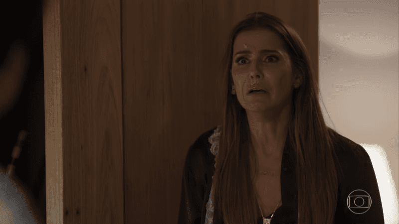 Karola (Deborah Secco) em cena de Segundo Sol (Foto: Reprodução/Globo)