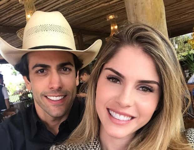 Bárbara Evans e Gustavo Theodoro vão se casar (Foto: Reprodução)