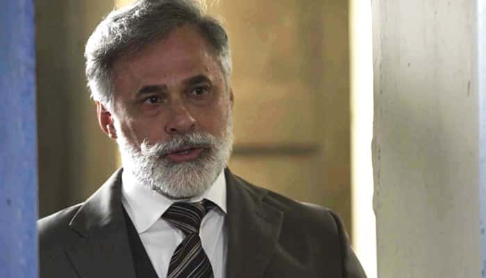 Tibúrcio (Oscar Magrini) em cena de Orgulho e Paixão (Foto: Divulgação/Globo)