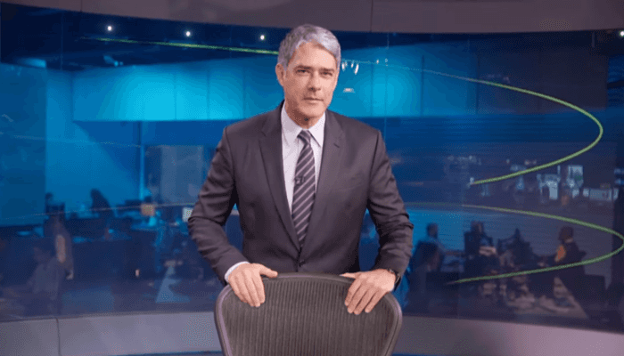 O apresentador William Bonner no estúdio do Jornal Nacional (Foto: Reprodução/Globo)