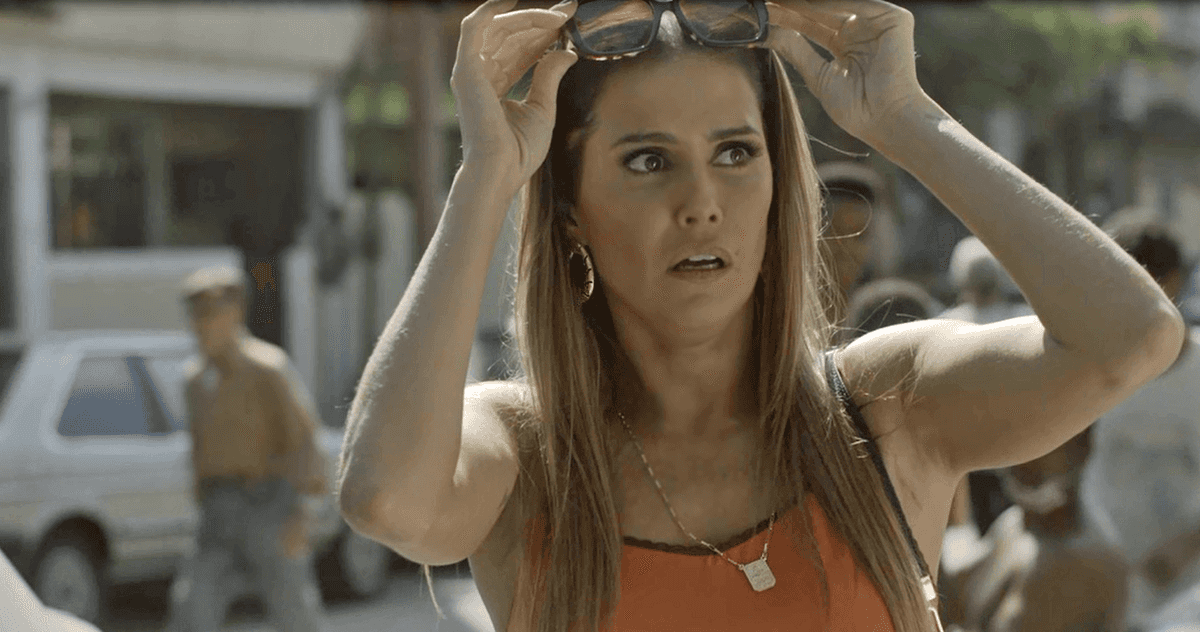 Deborah Secco como a Karola em Segundo Sol (Foto: Reprodução/Globo)