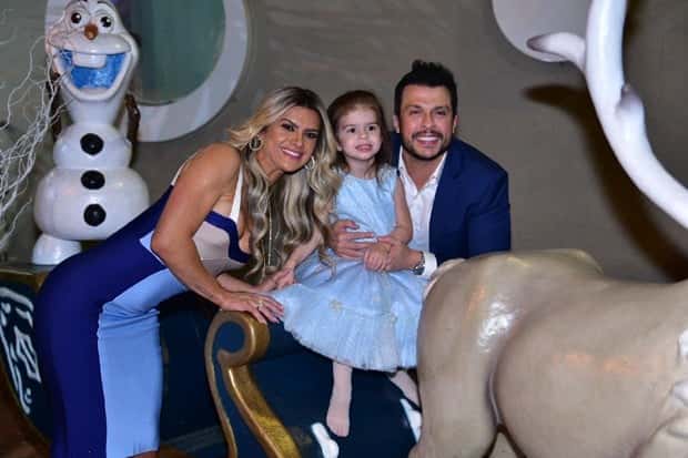 Menina se divertiu bastante na festa (Foto: Manuela Scarpa/Brazil News)