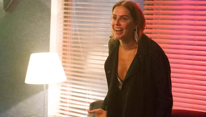 Karola (Deborah Secco) em Segundo Sol (Foto: Globo/Cesar Alves)
