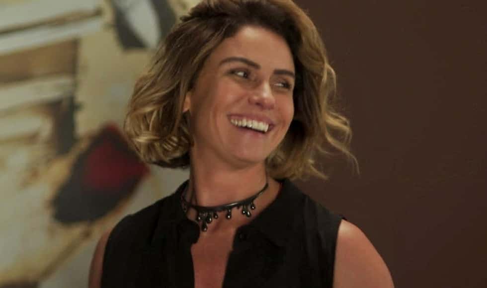 Luzia dá a volta em Laureta na novela Segundo Sol (Foto: Reprodução)