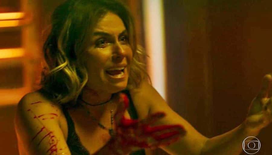 Luzia faz descoberta em Segundo Sol (Foto: Reprodução)