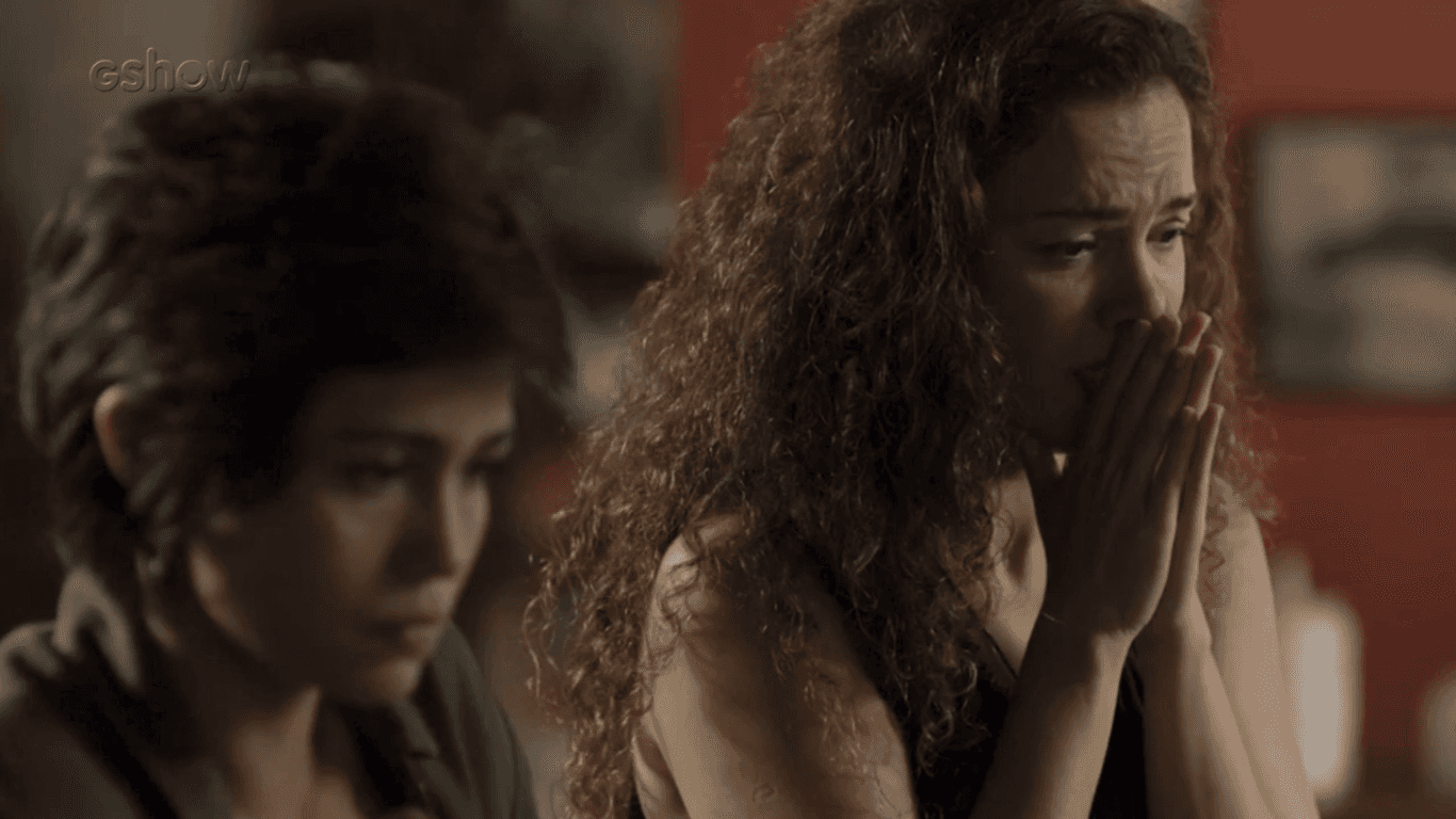 Selma se revolta com traição de Maura (Foto: Reprodução)