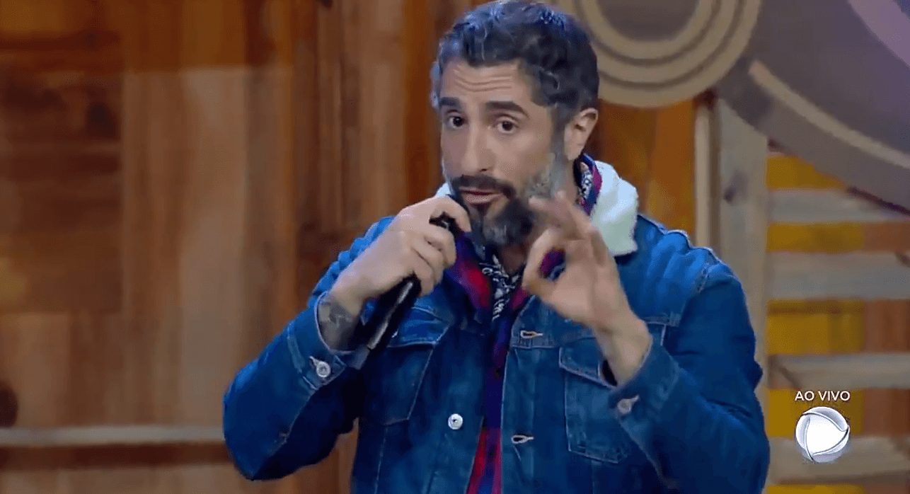 Marcos Mion explica a prova na Fazenda (Foto: Reprodução)