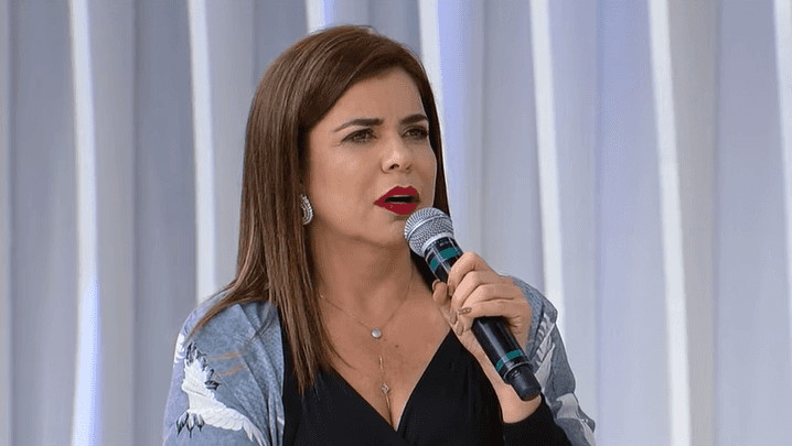 A apresentadora Mara Maravilha pediu para participar de programa do SBT. (Foto: Reprodução)