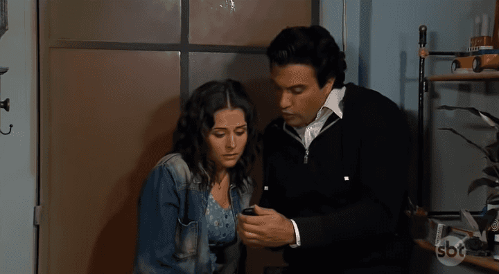 Protagonistas da novela Que Pobres Tão Ricos, do SBT. (Foto: Reprodução)