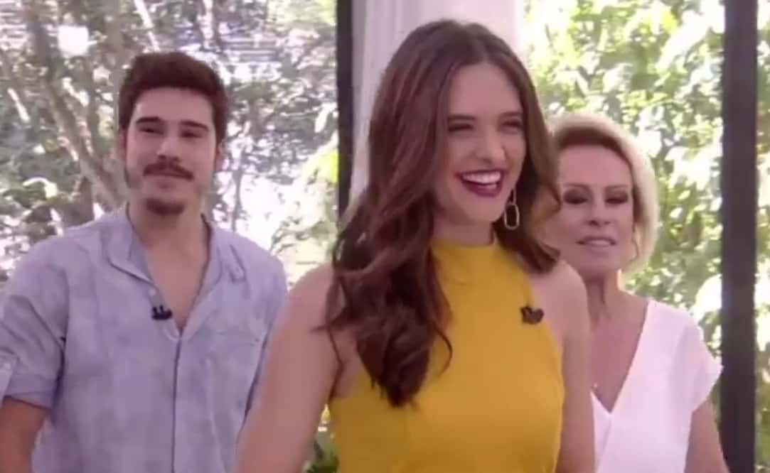 Nicolas Prattes e Juliana Paiva no Mais Você, da Globo (Foto: Reprodução)