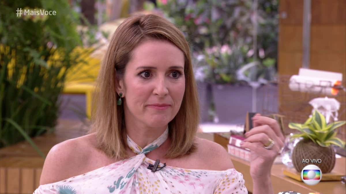 Renata se esquivou da resposta na Globo (Foto: Reprodução)