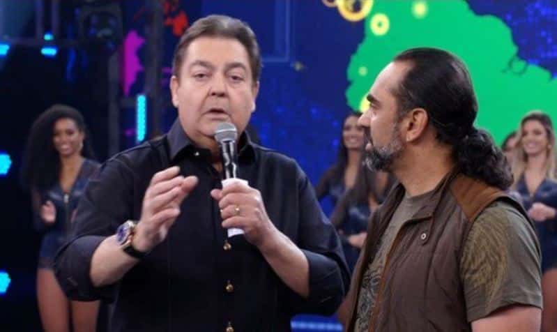http://tvfoco.uai.com.br/wp-content/uploads/2015/05/Daniela-Mercury.jpg