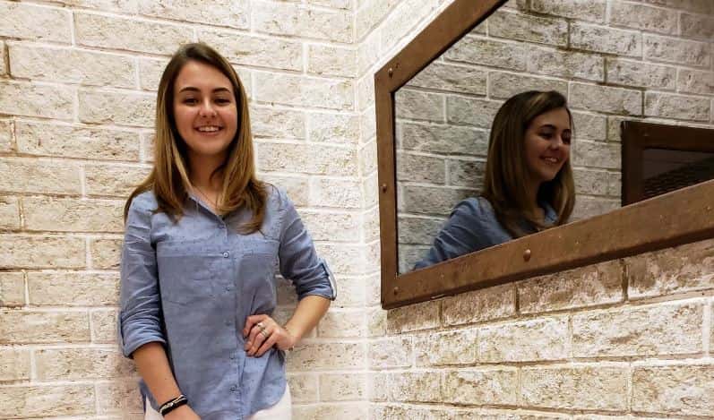 Klara Castanho é a nova "de maior" (Foto: Cristiane Rodrigues/Gshow)