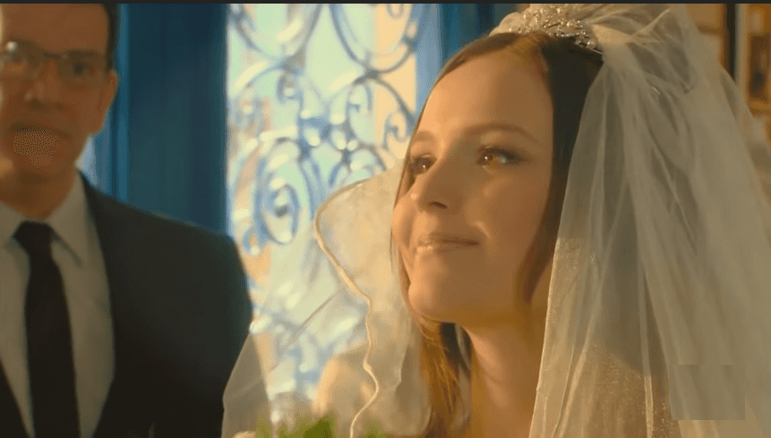 Larissa Manoela se casou em As Aventuras de Poliana. (Foto: Reprodução)