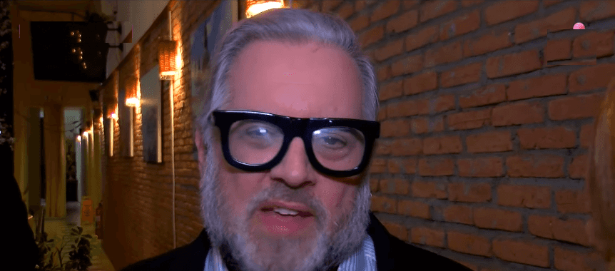 O apresentador Leão Lobo fez revelações sobre a sua vida pessoal. (Foto: Reprodução)