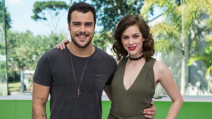 Joaquim Lopes e Sophia Abrahão no comando do Vídeo Show (Foto: Artur Meninea/Globo)