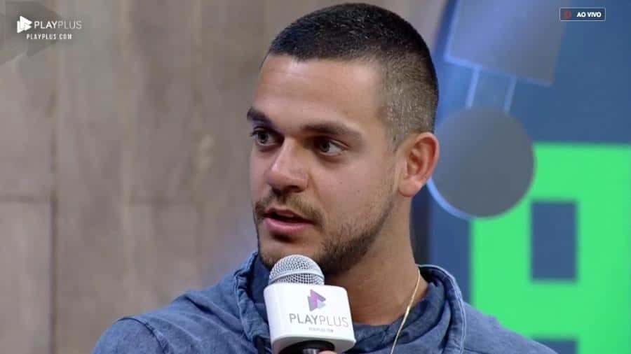 Caíque fica perplexo (Foto: Reprodução)