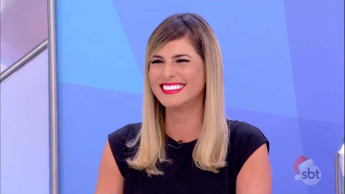Lívia Andrade falou sobre o fim do Fofocalizando no SBT (Foto: Reprodução)
