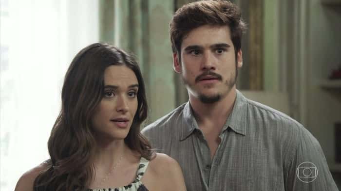 Marocas (Juliana Paiva) e Samuca (Nicolas Prattes) em O Tempo Não Para (Foto: Reprodução/Globo)