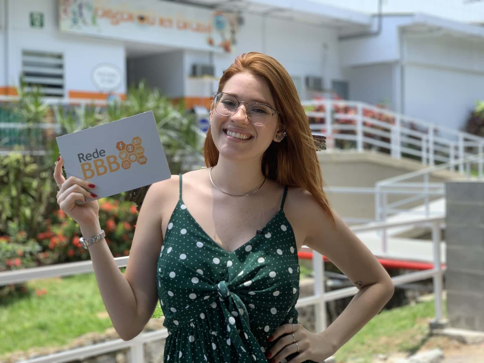 Ana Clara comanda retrospectiva do reality como "esquenta" para o BBB20 (Foto: Reprodução/Globo)