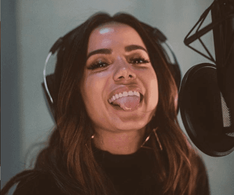 A cantora Anitta teve o ano de 2019 completamente revelado por videntes. (Foto: Reprodução/Instagram)