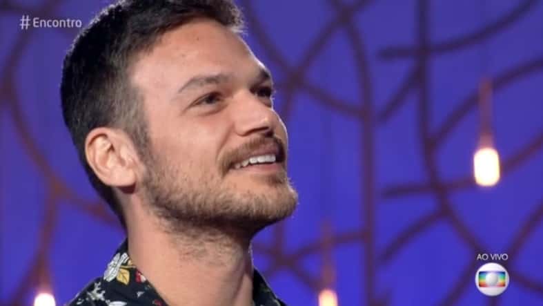 Emílio Dantas no Encontro com Fátima Bernardes (Foto: Reprodução/Globo)