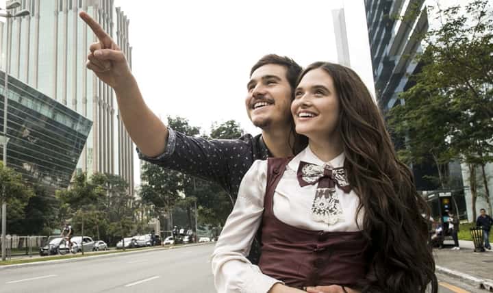 http://tvfoco.uai.com.br/wp-content/uploads/2015/05/Daniela-Mercury.jpg