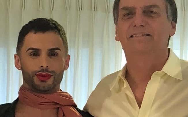 Augustin Fernandez ao lado do presidente Bolsonaro (Foto: Reprodução)