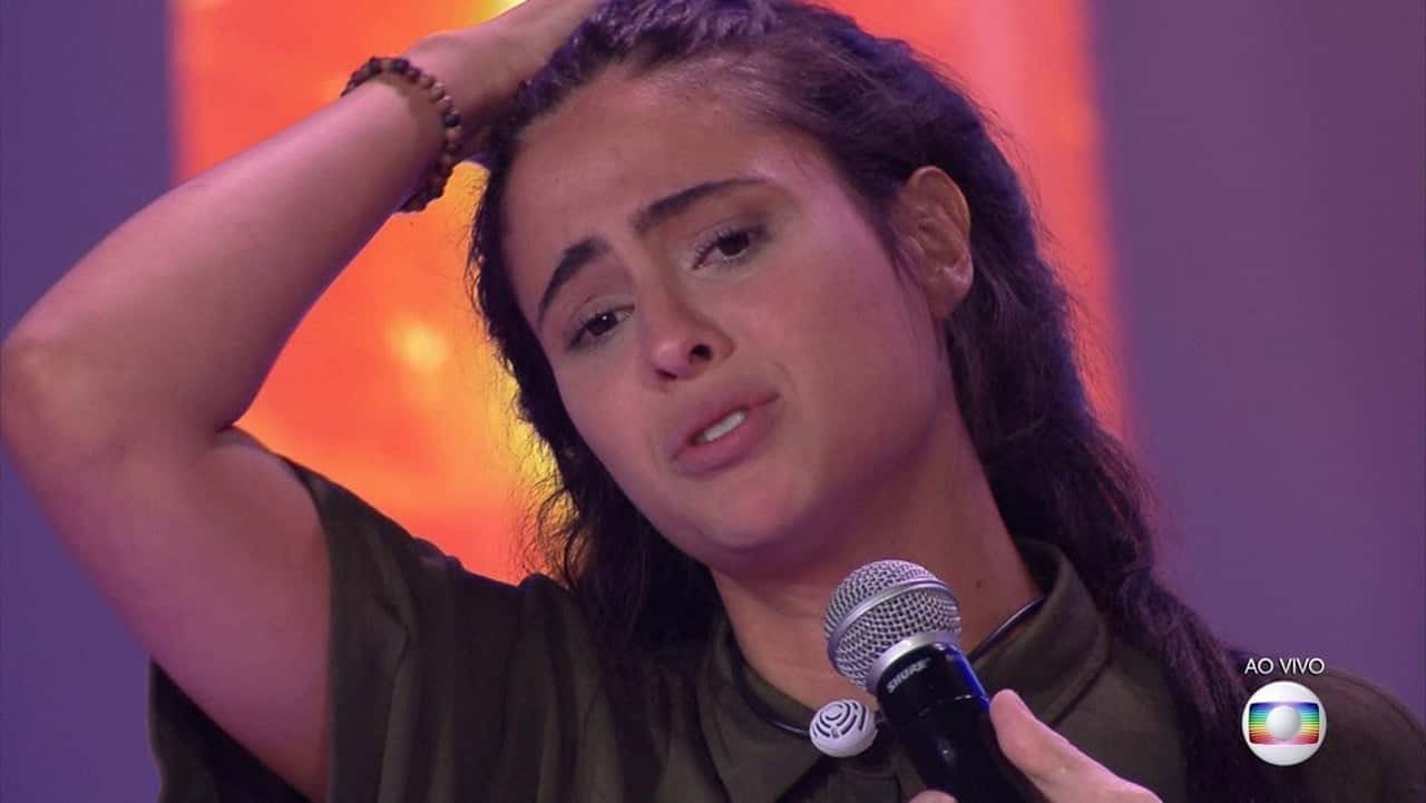 Hana foi eliminada, chorou, mas não teve lágrimas. (Foto: Reprodução)