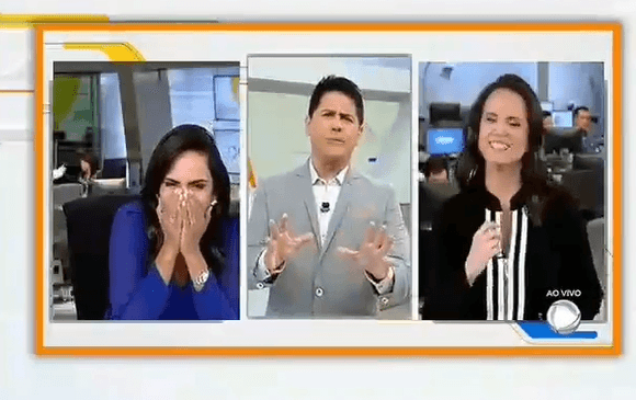 Carla se descontrola ao saber de gafe deo colega. Roberta Piza intercedeu. (Foto: Reprodução)
